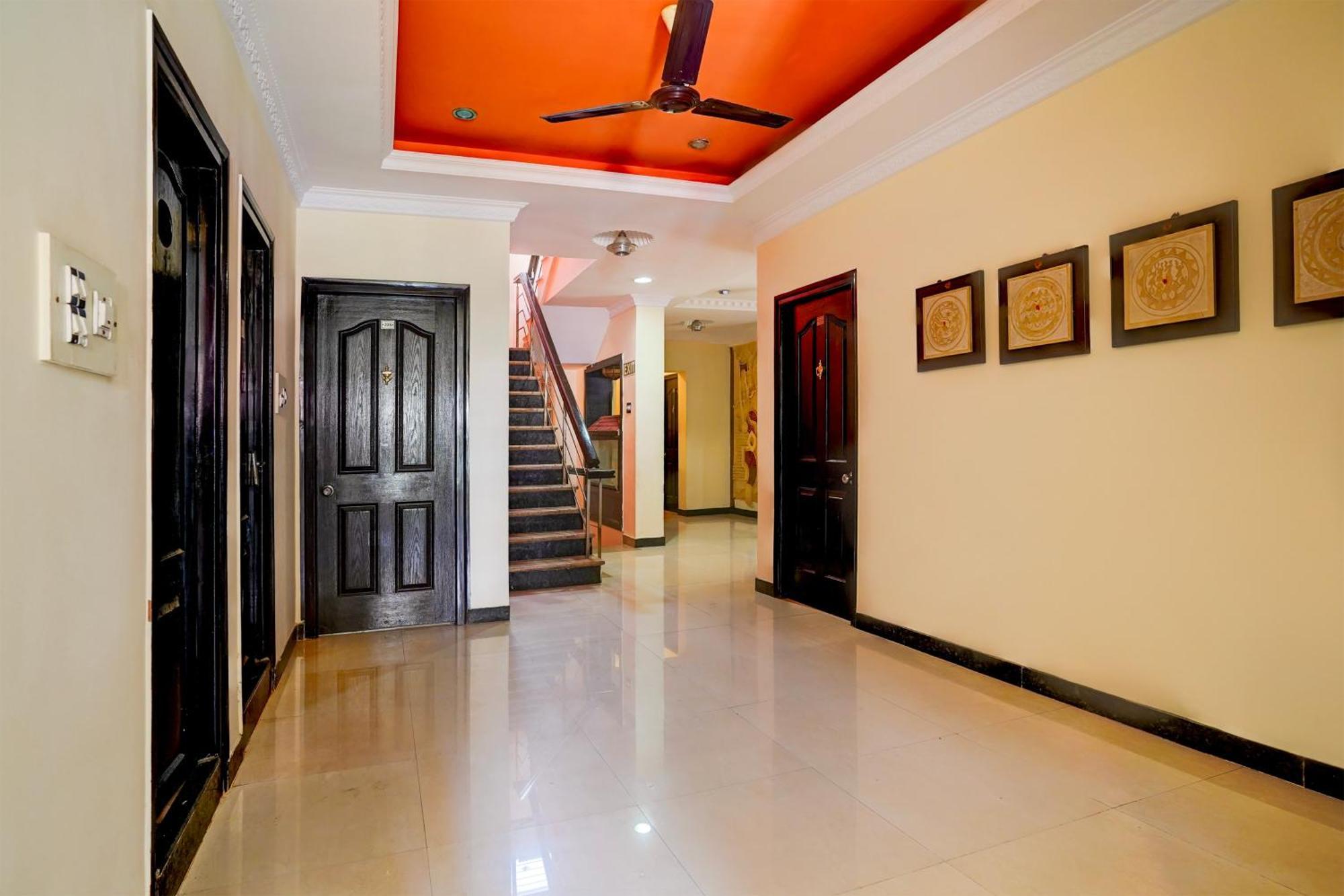 Hotel O Varun Residency Kammasandra Exterior foto